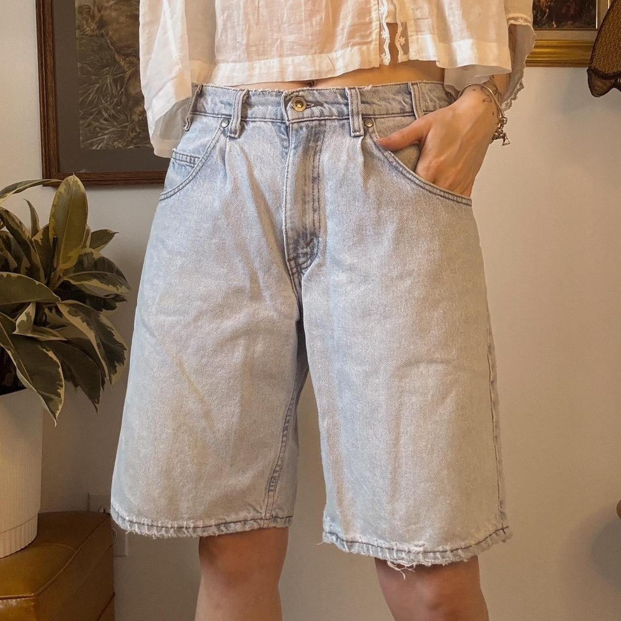 Levi’s silvertab baggy shorts (31”)
