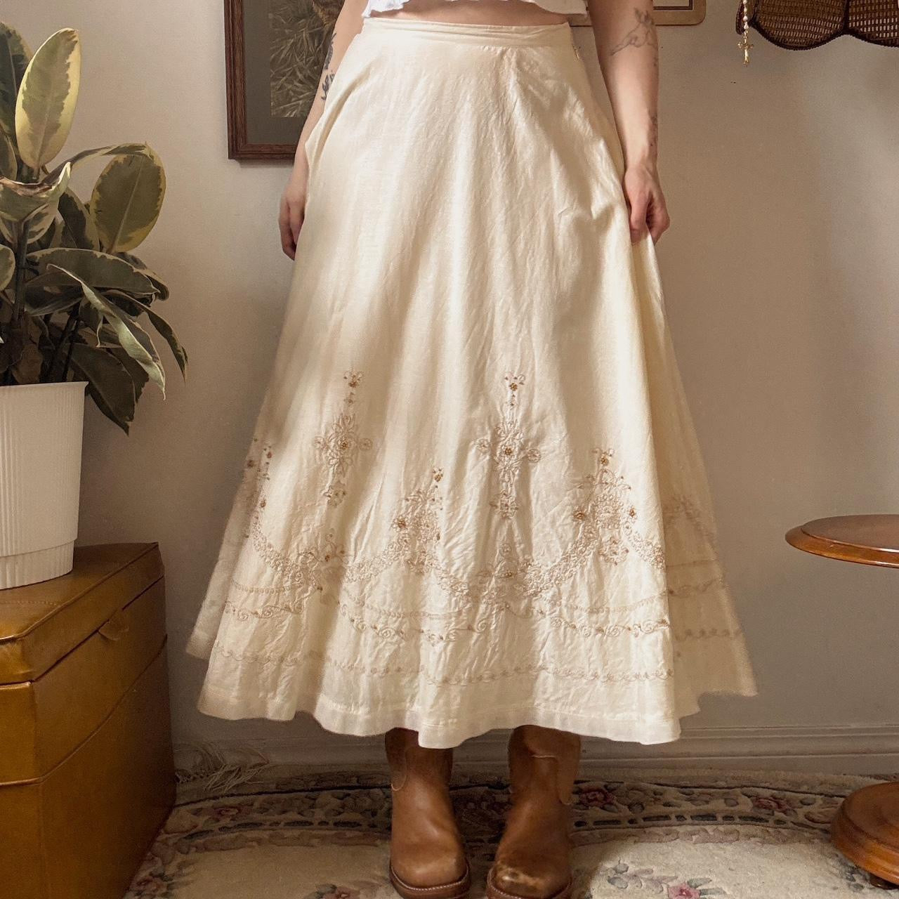 Vintage cream maxi skirt (S)