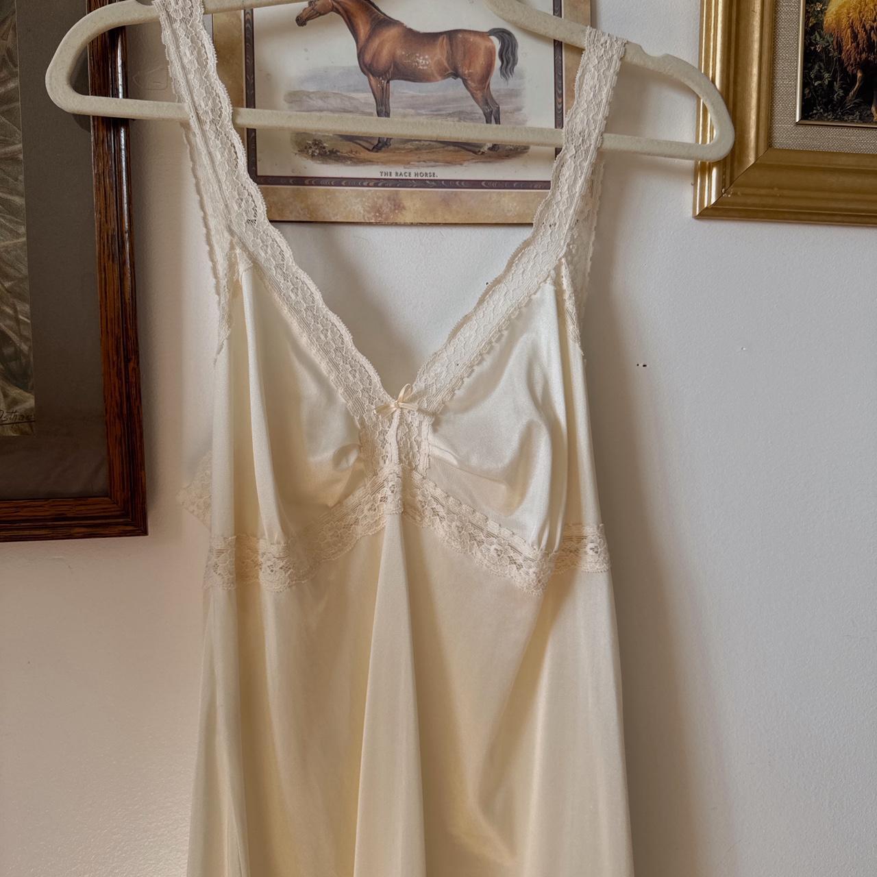 Cream lace slip dress (L)