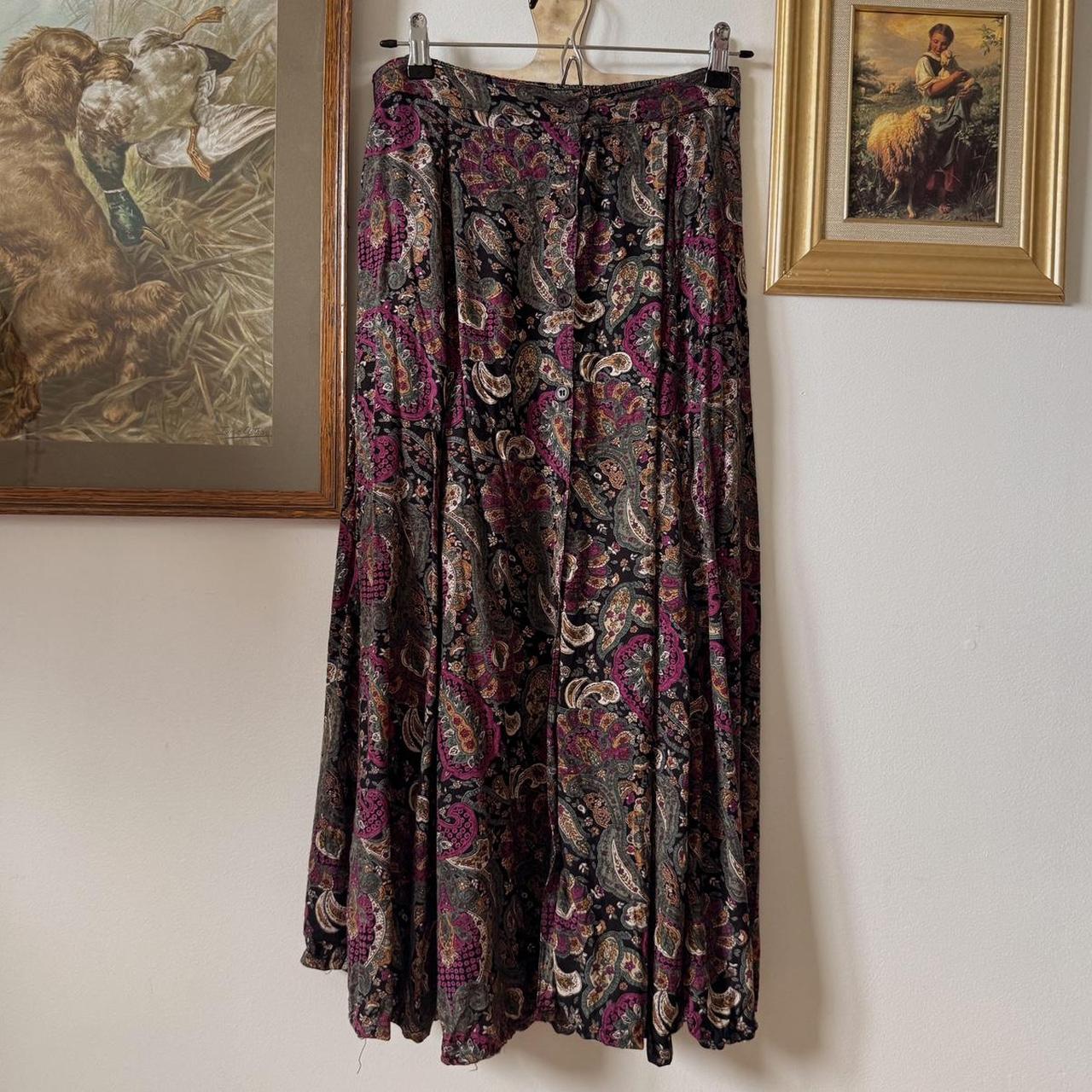 90s dark paisley maxi skirt (M)