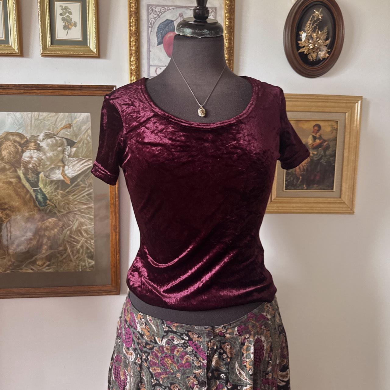 90s burgundy velvet baby tee (S)