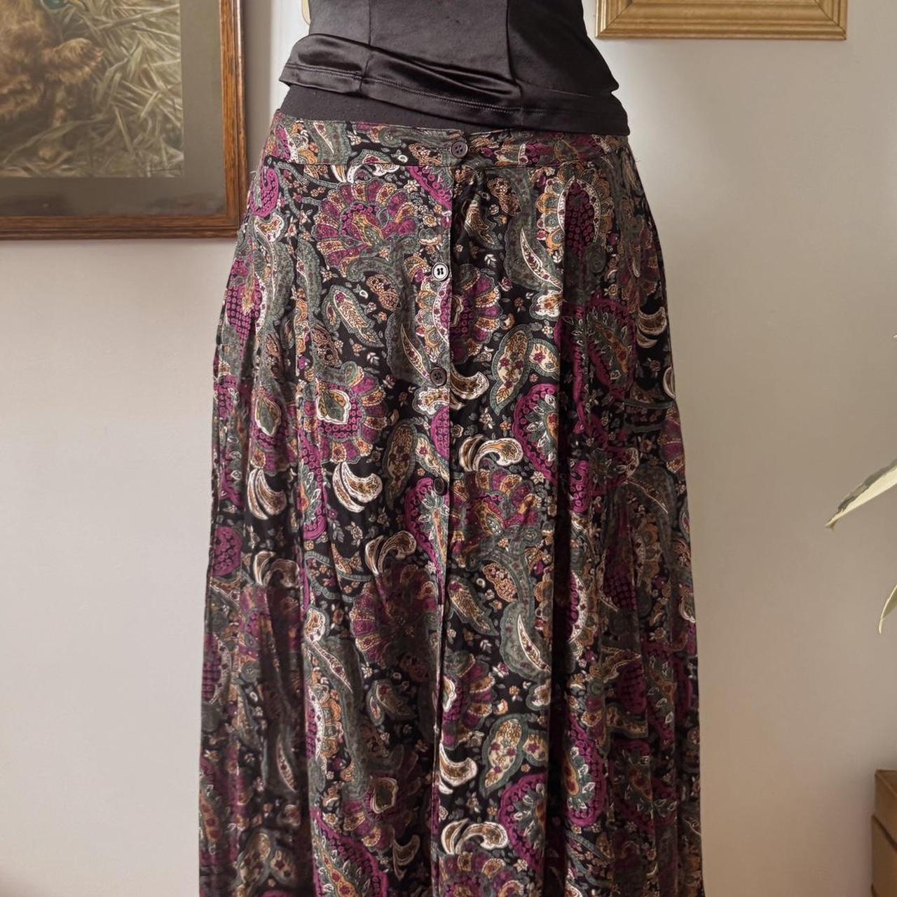 90s dark paisley maxi skirt (M)