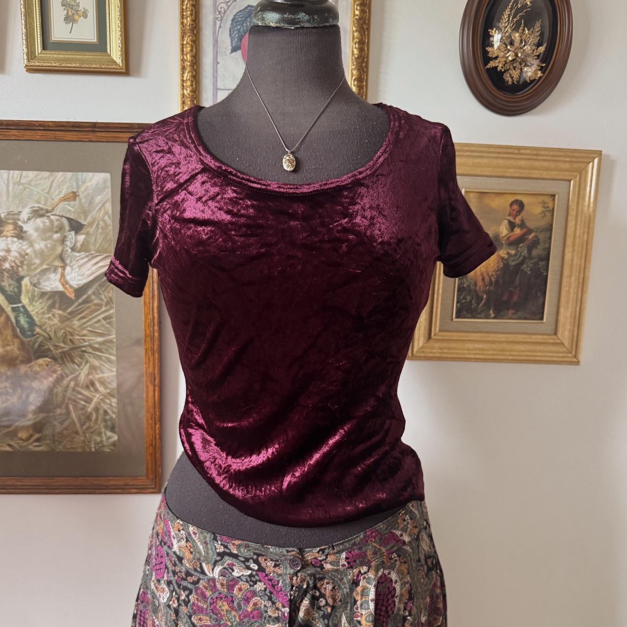 90s burgundy velvet baby tee (S)