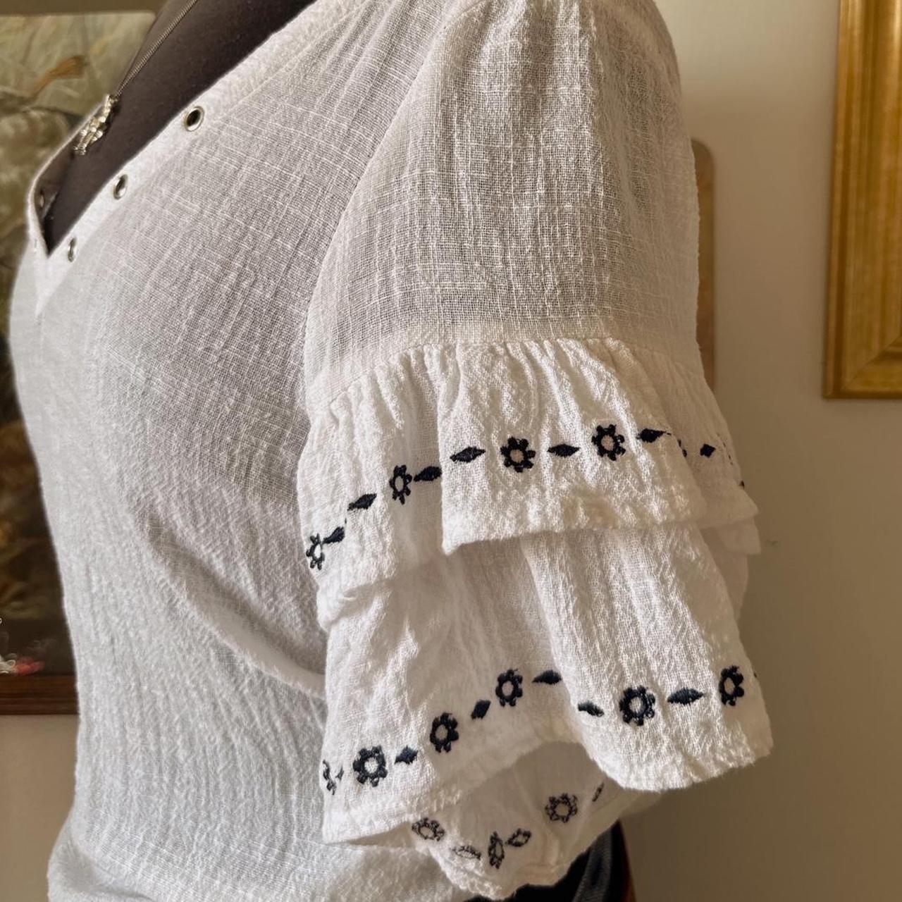 White cotton ruffle blouse (M)