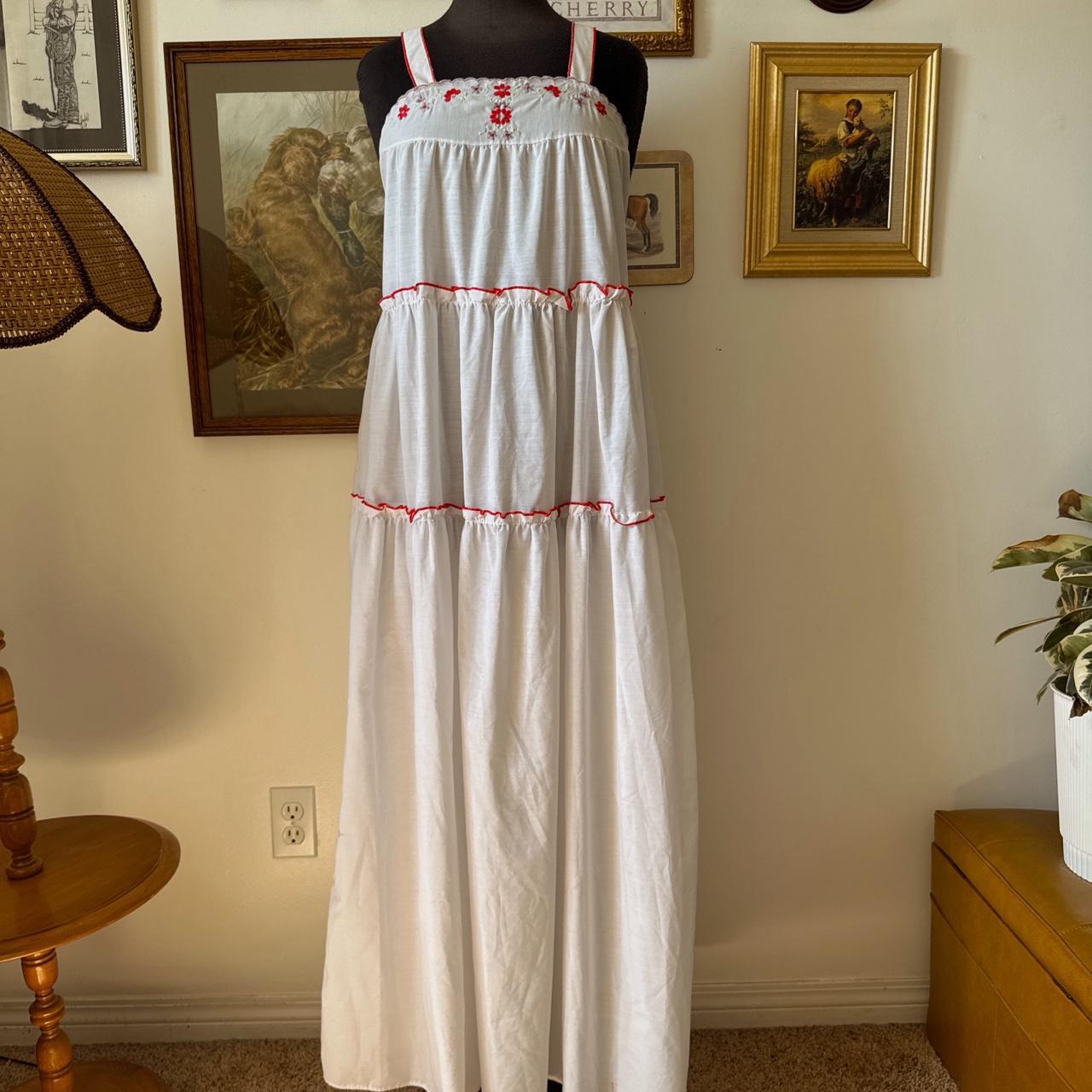 White prairie embroidered maxi dress (S)
