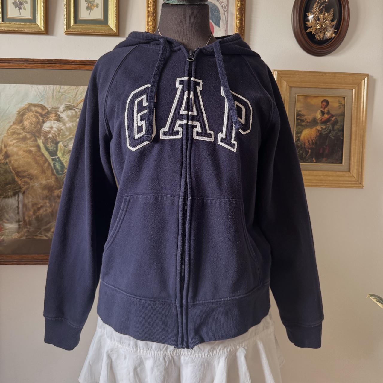 Gap zip up hoodie (M)