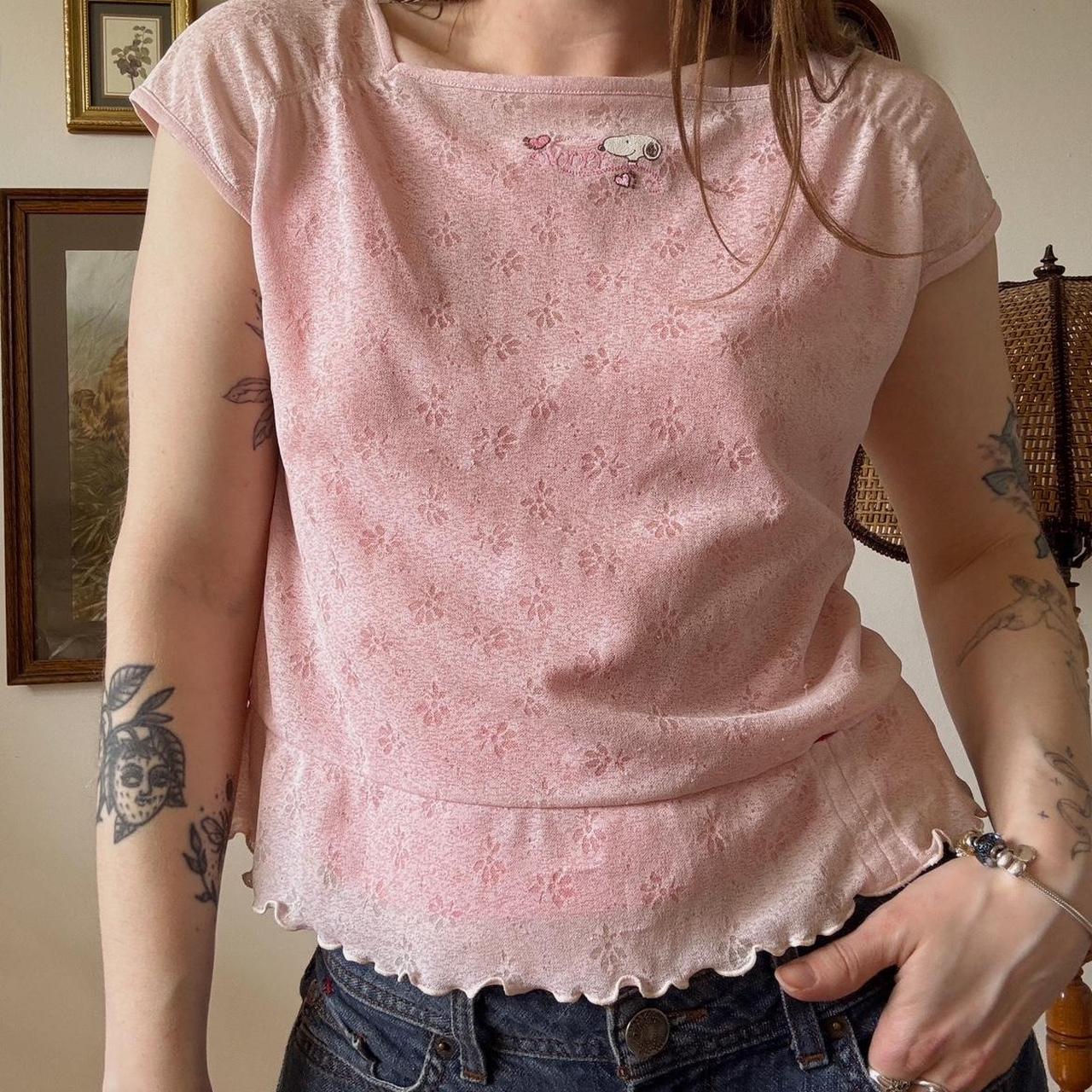 Pink snoopy lace top (M)