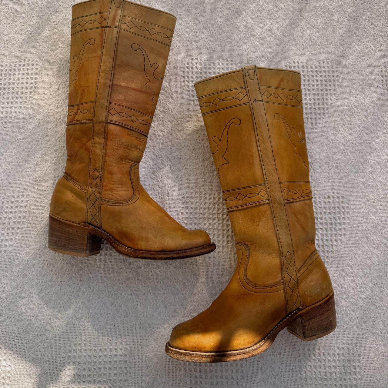 Tan leather campus boots (7.5)