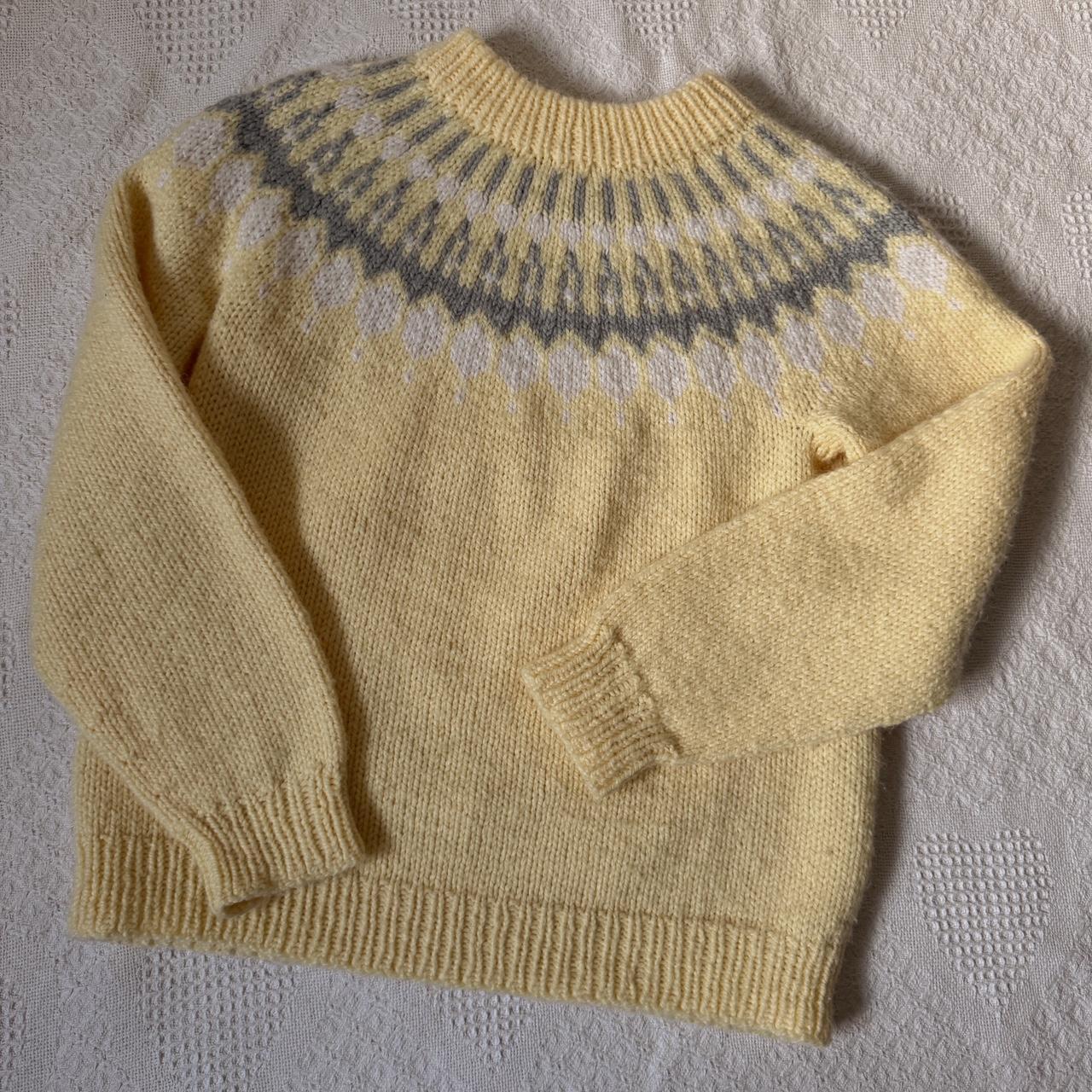 Butter yellow vintage knit sweater (S)