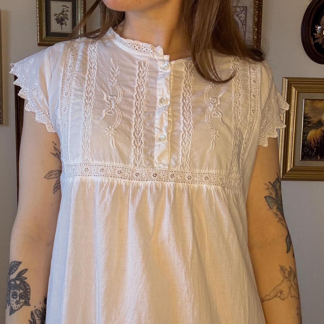 White lace vintage nightgown (S)