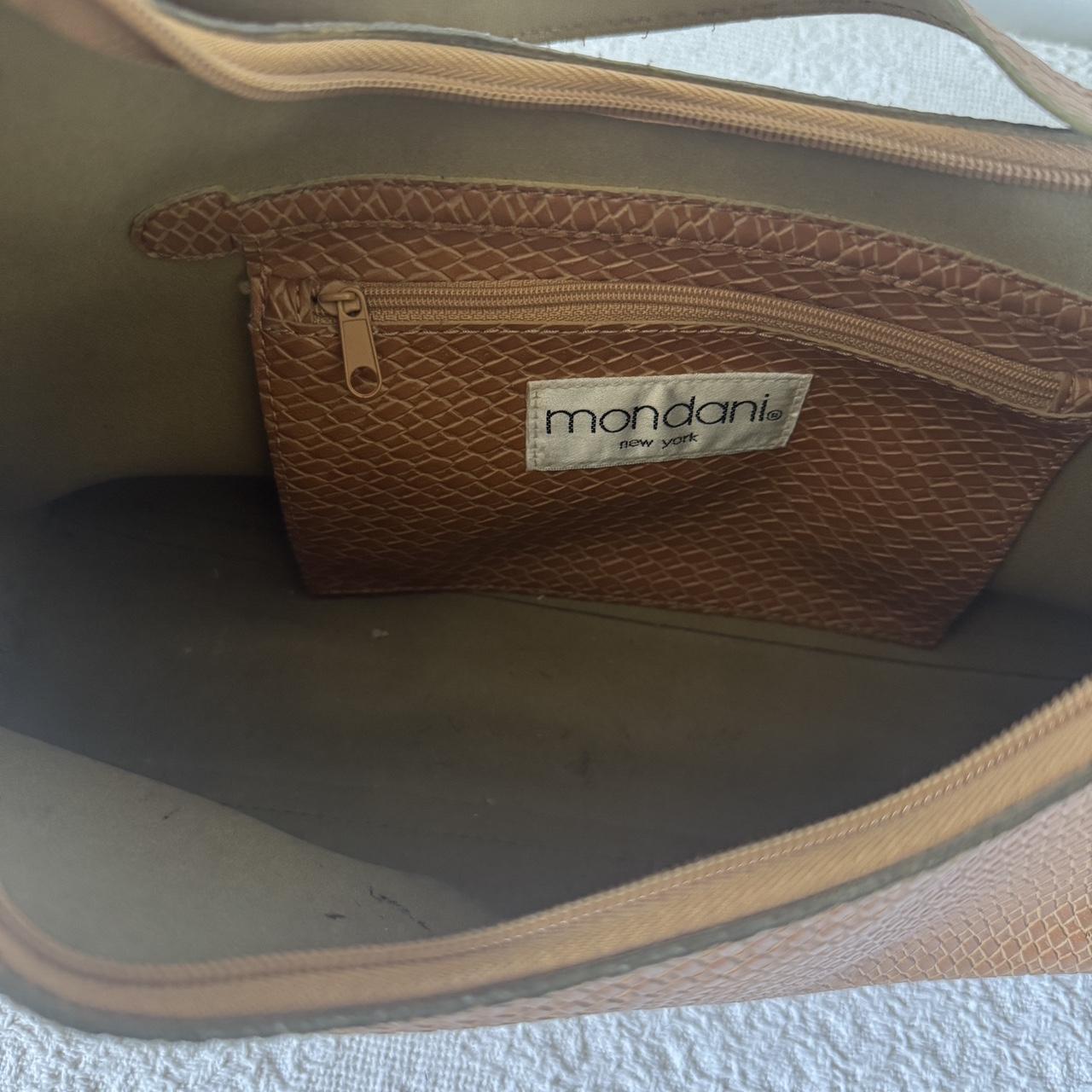 Tan leather shoulder bag
