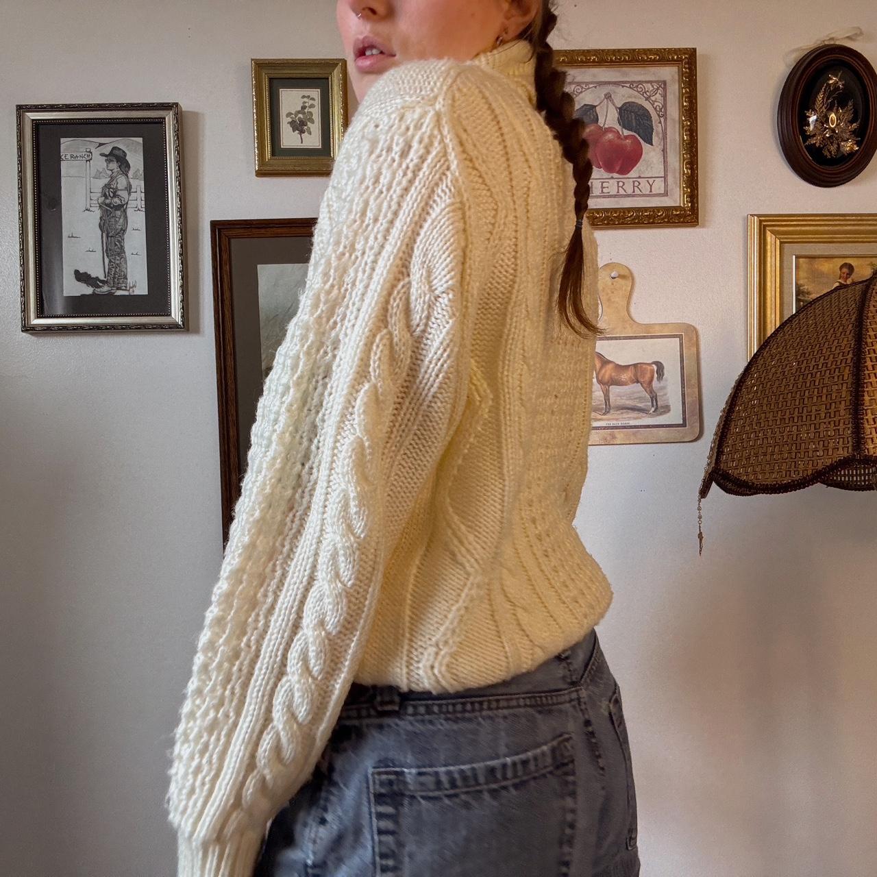 Cream cable knit turtleneck sweater (M)