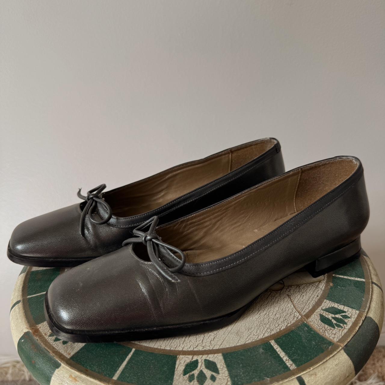 Dark silver flats (7)