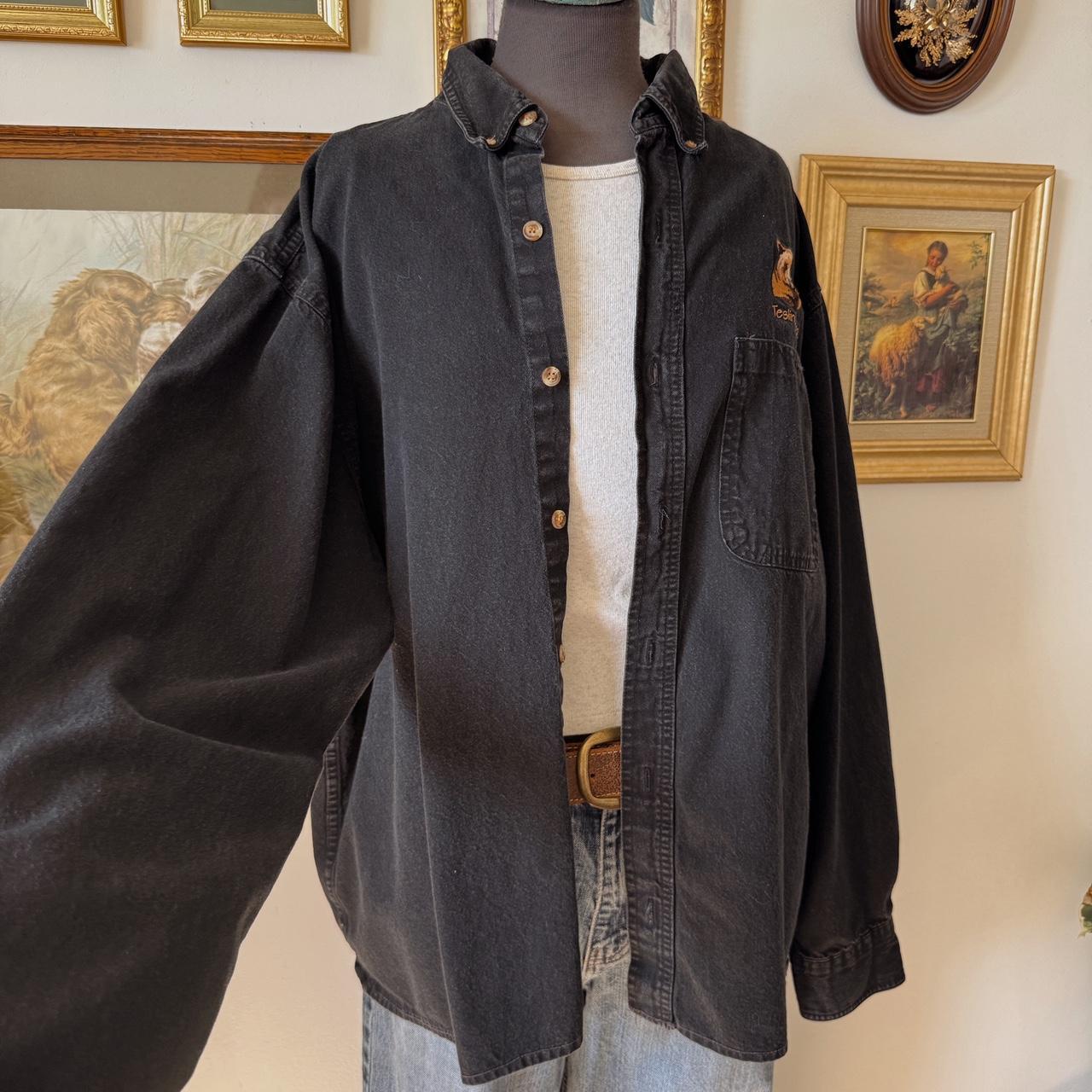 Black vintage 90s button-up shirt (L)