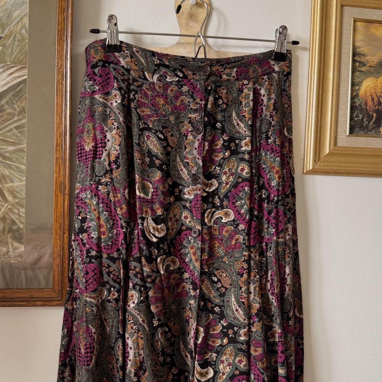 90s dark paisley maxi skirt (M)