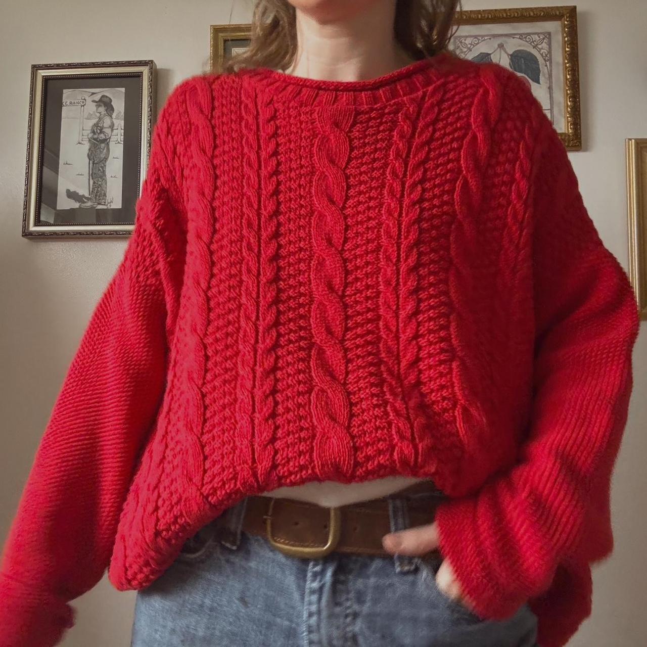 Red cable knit slouchy sweater (L)