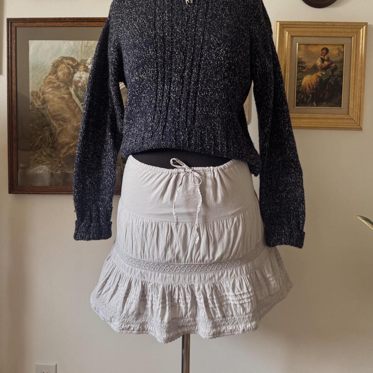 Light grey ruffle mini skirt (S)