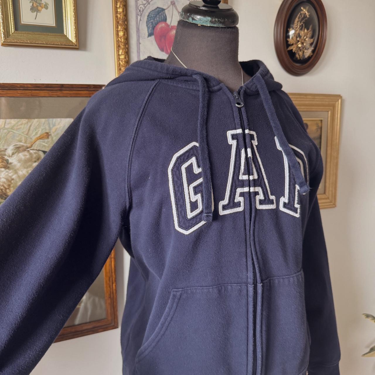 Gap zip up hoodie (M)