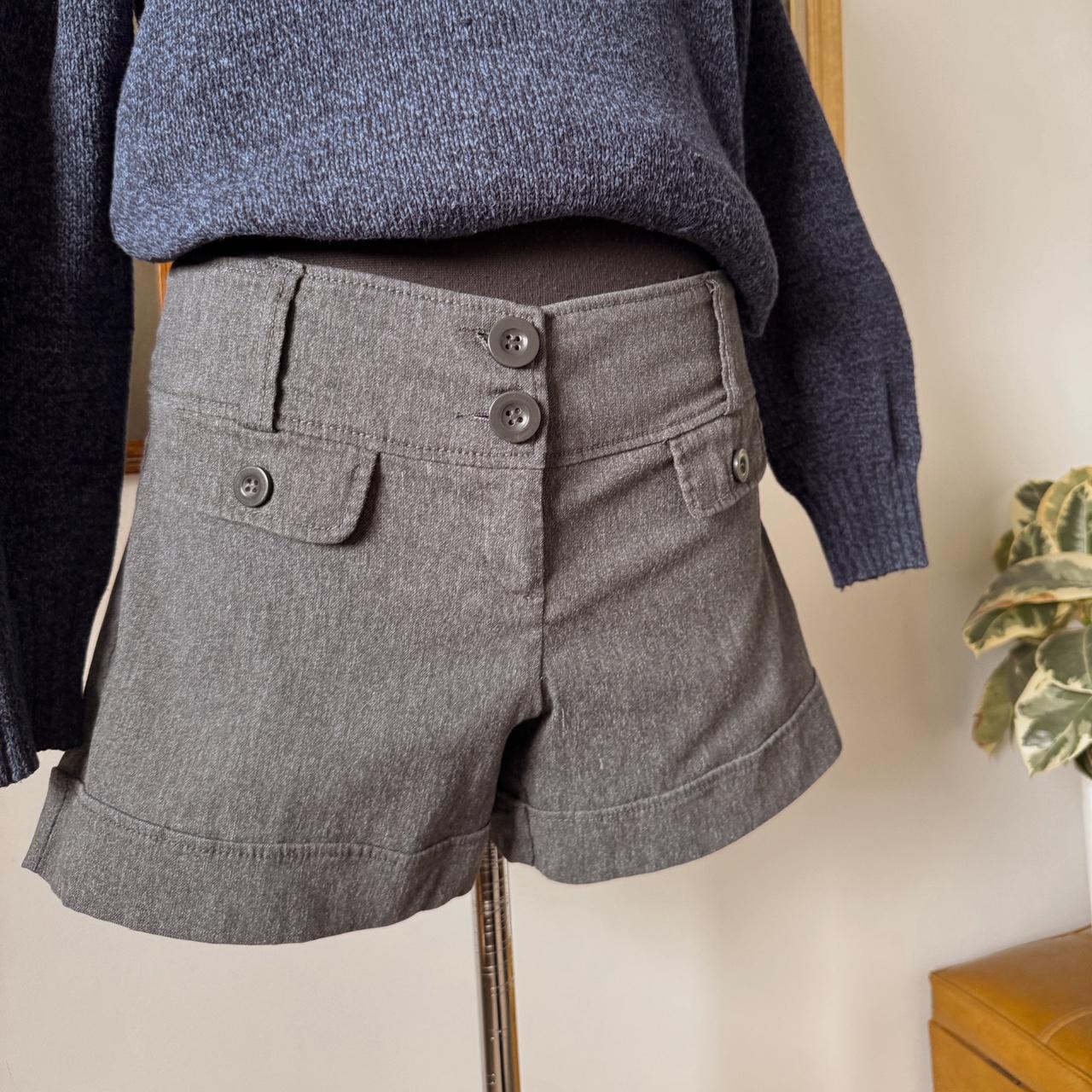 Grey y2k low rise shorts (S)