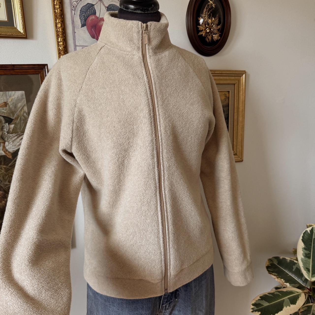 Cream zip up fleece (M)