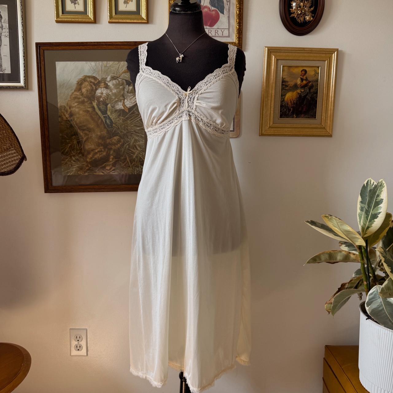 Cream lace slip dress (L)