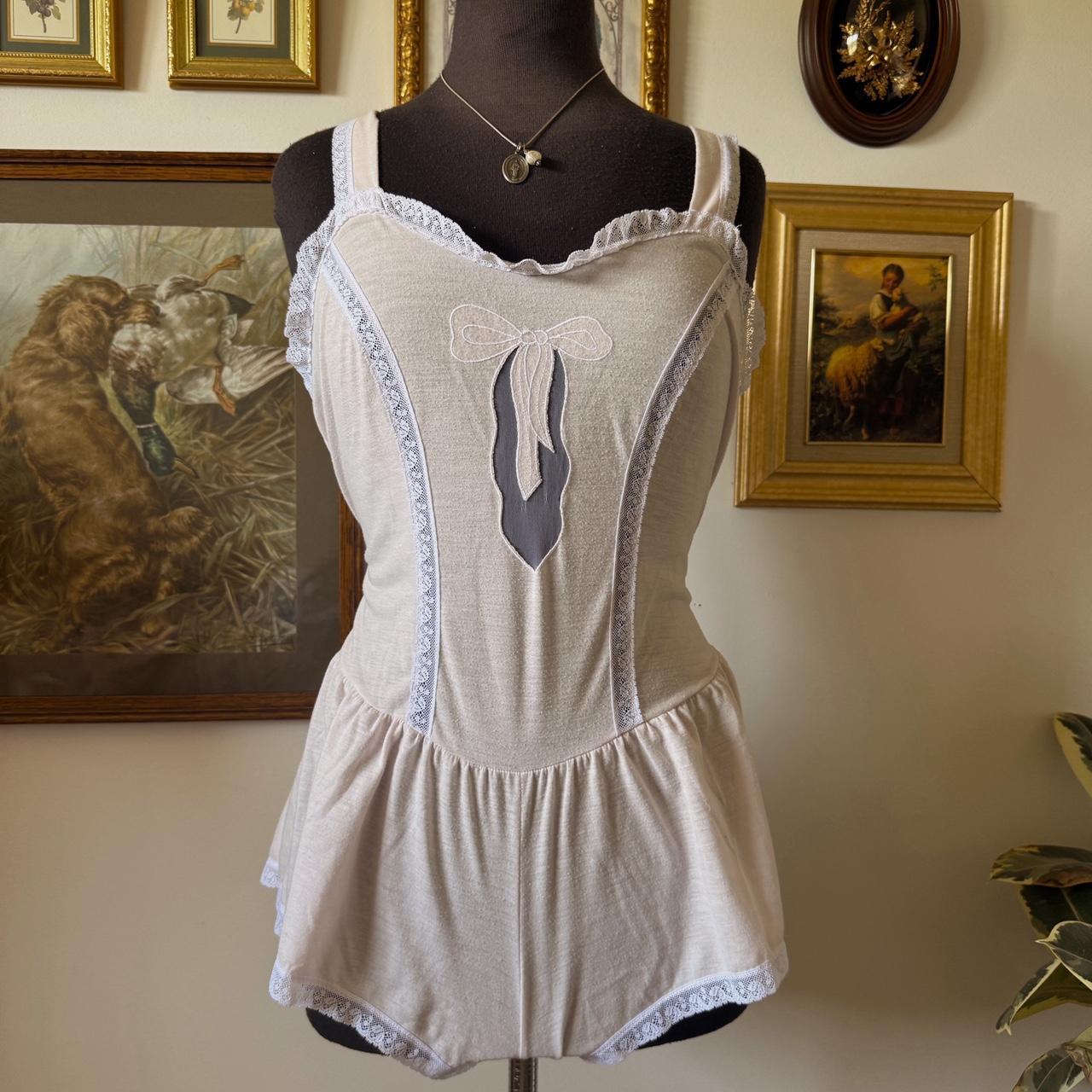 Bow lace vintage romper (M/L)