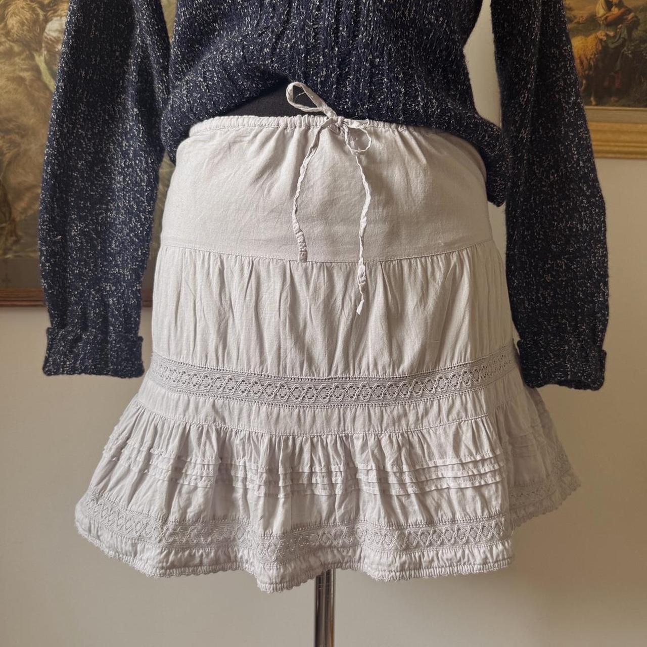 Light grey ruffle mini skirt (S)