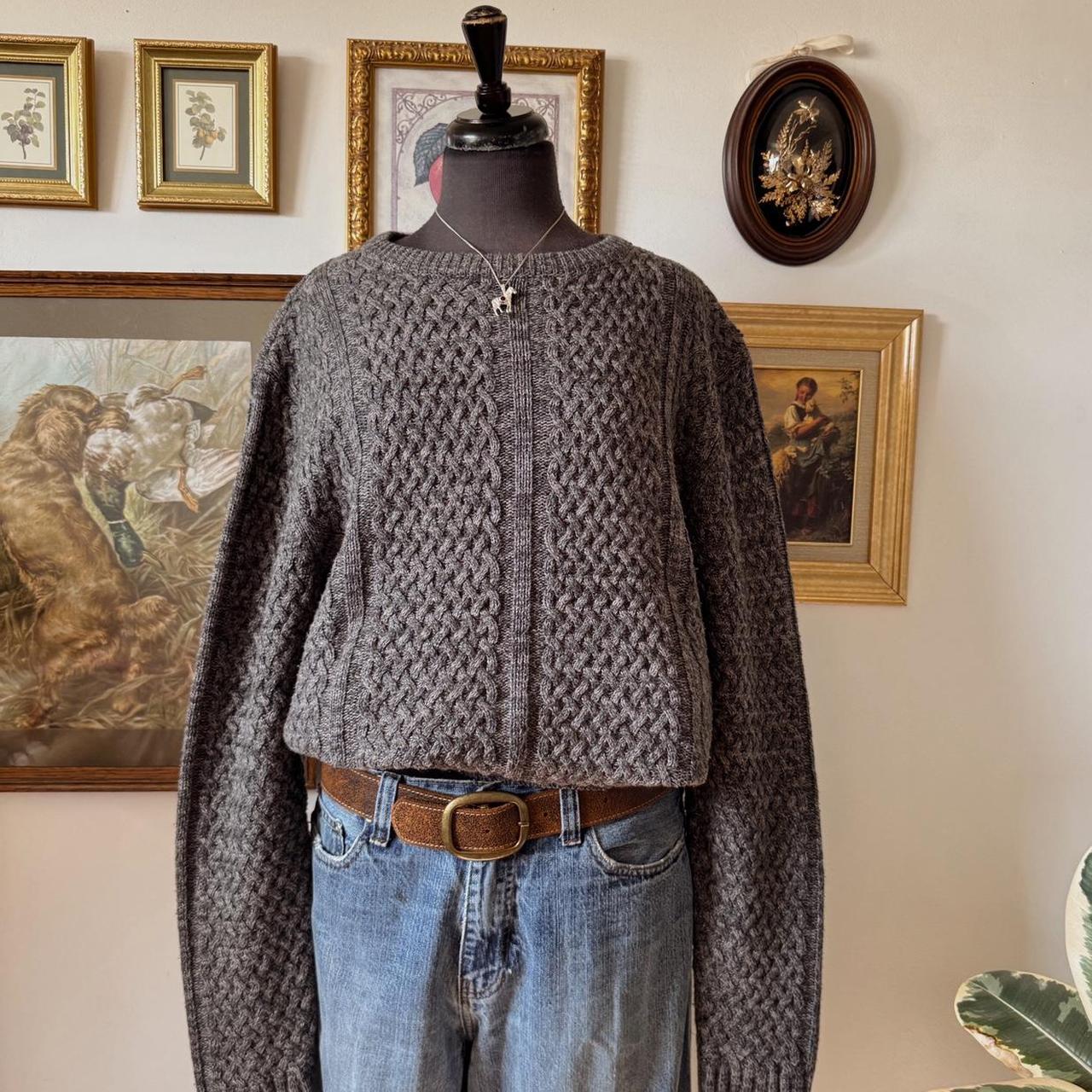 Grey chunky cable knit sweater (XL)