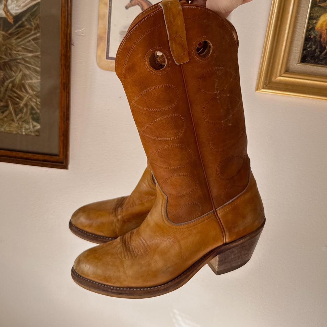 Golden tan leather cowboy boots (10)