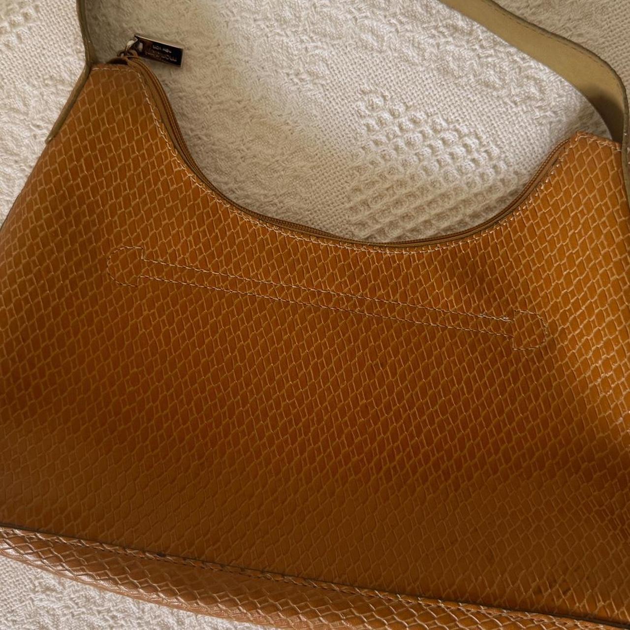 Tan leather shoulder bag