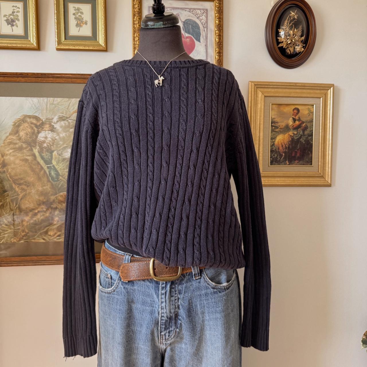 Navy blue cable knit sweater (L)