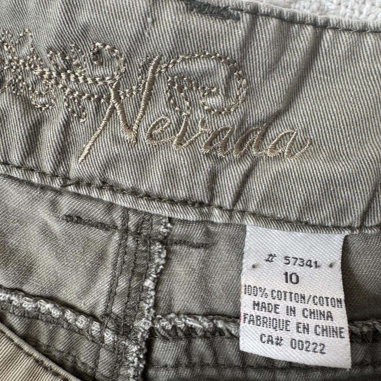 Vintage sage y2k shorts (M)