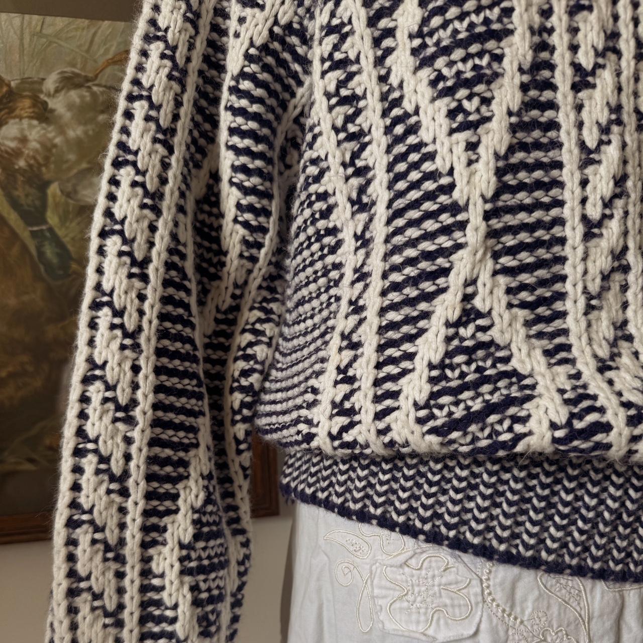 Navy fisherman knit sweater (S)