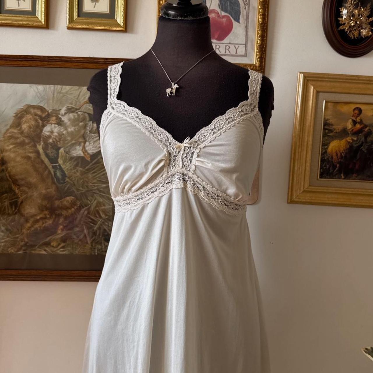 Cream lace slip dress (L)