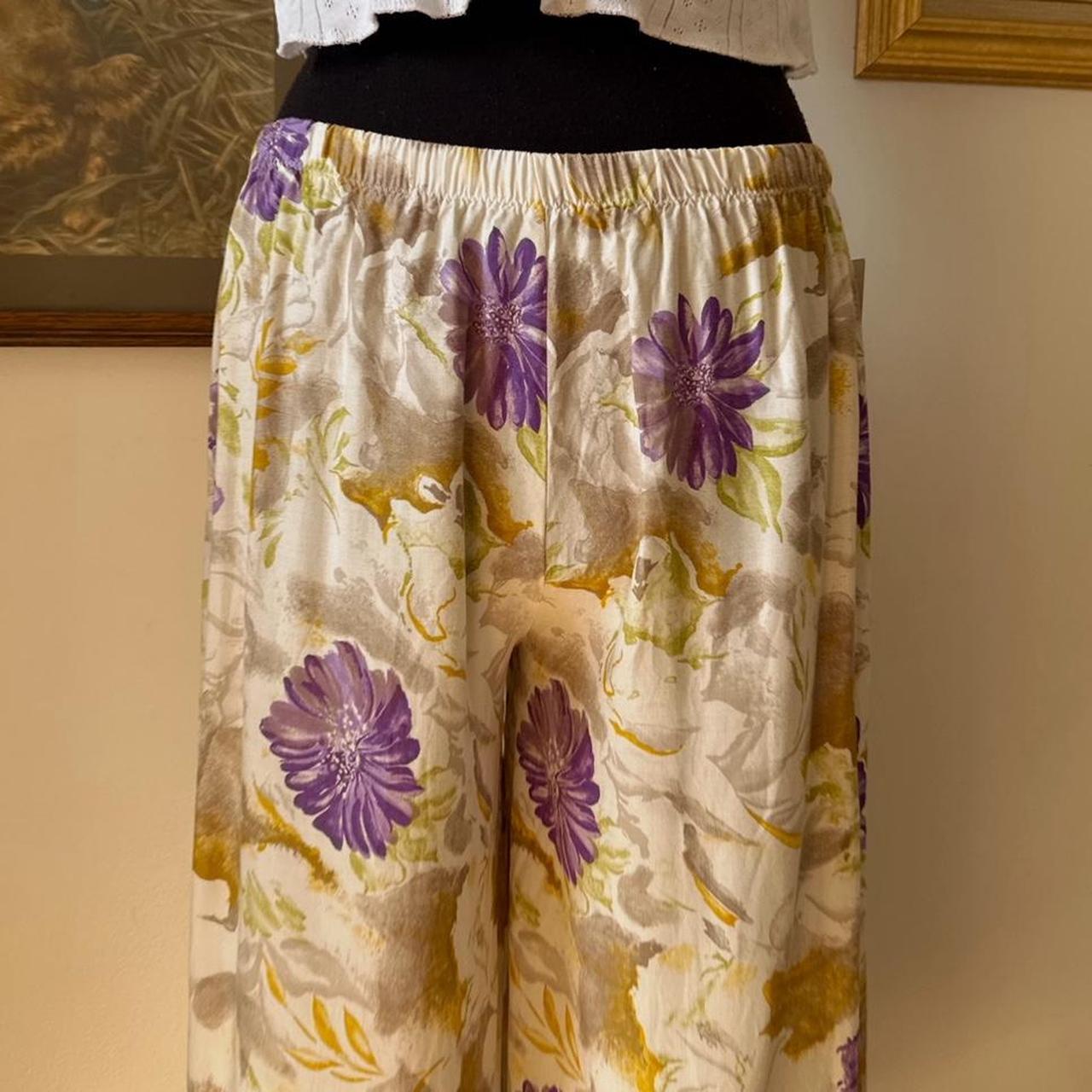 Wide leg flowy capri pants (S)