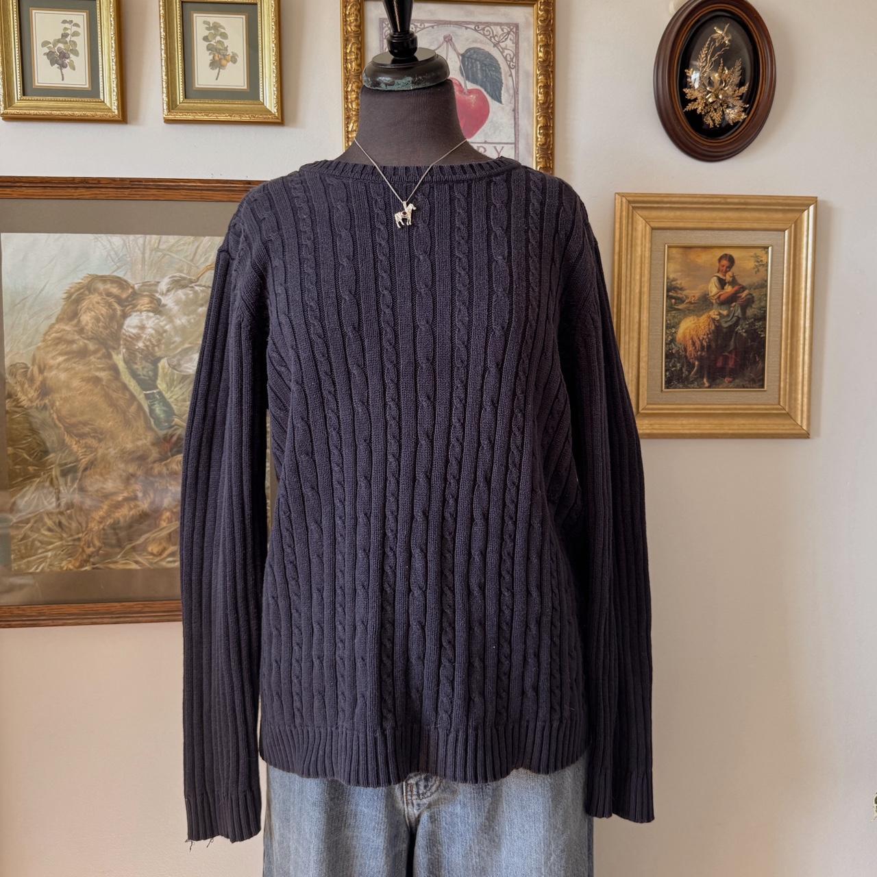Navy blue cable knit sweater (L)