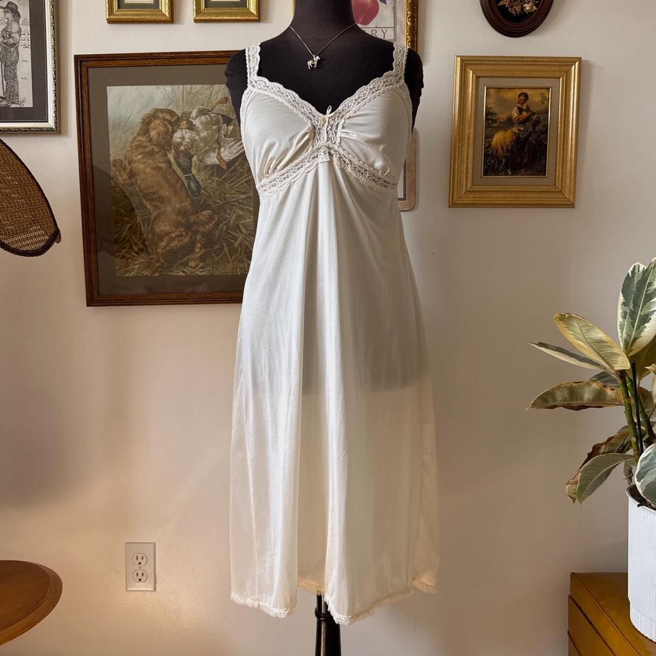 Cream lace slip dress (L)