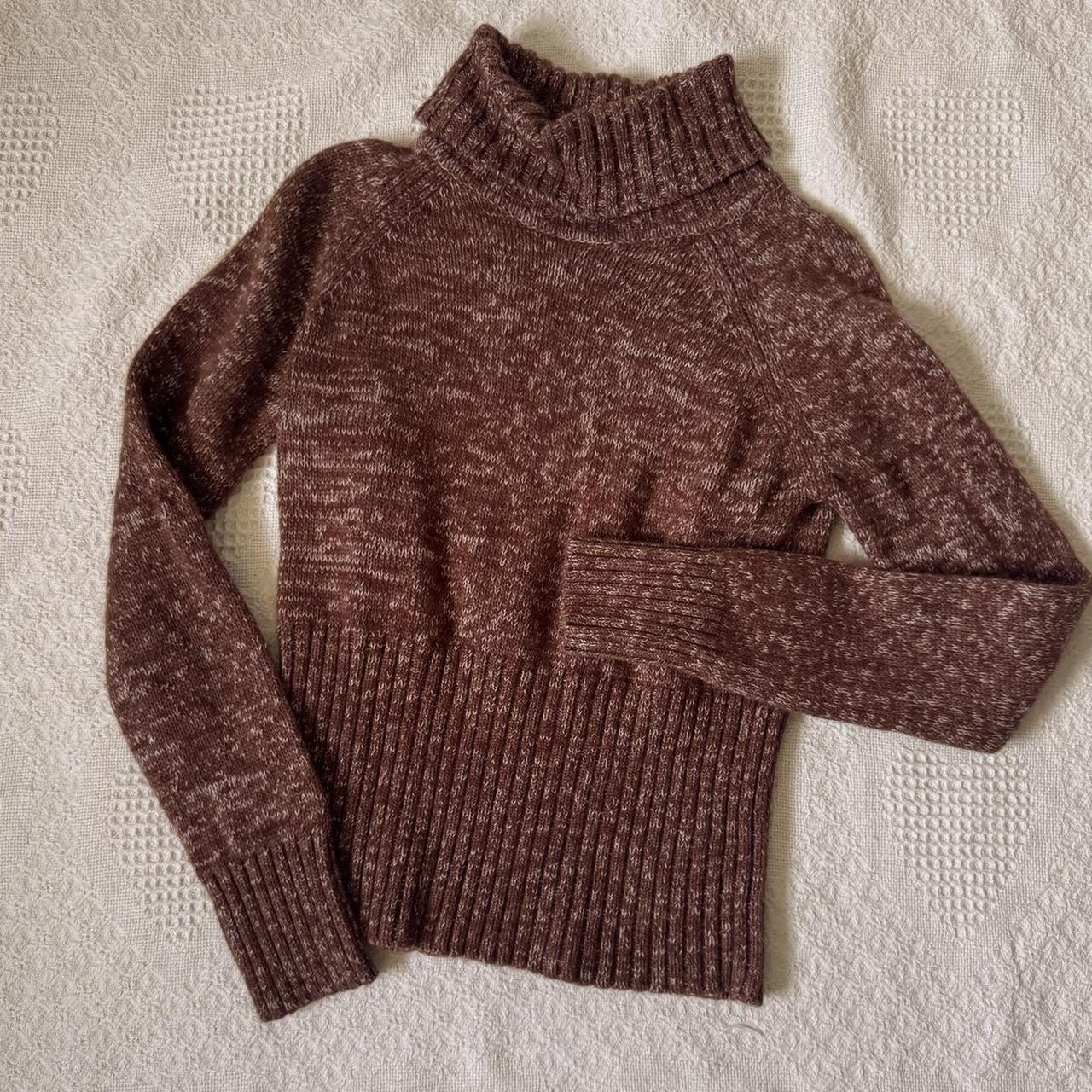 Y2K funnel neck sweater (M)