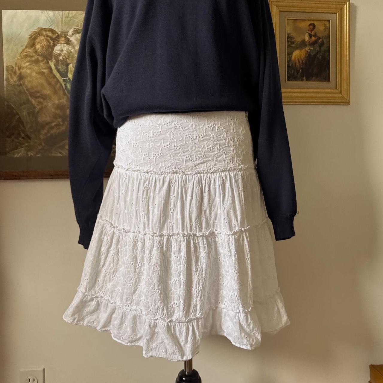 White ruffle tiered skirt (S)