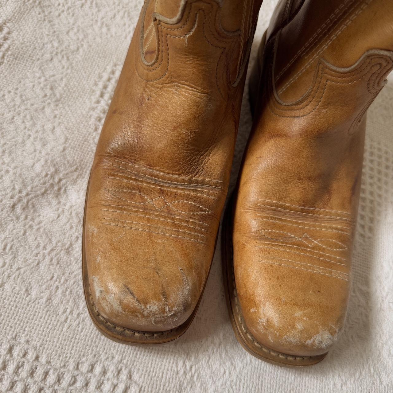 Tan leather cowboy boots (9)