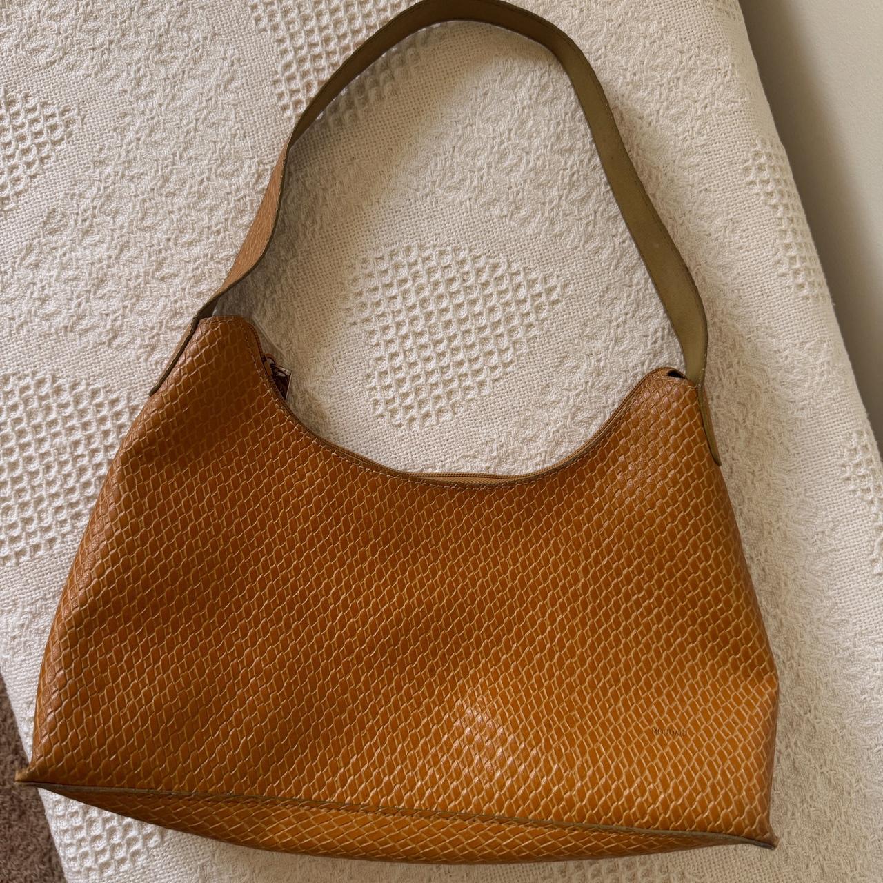Tan leather shoulder bag