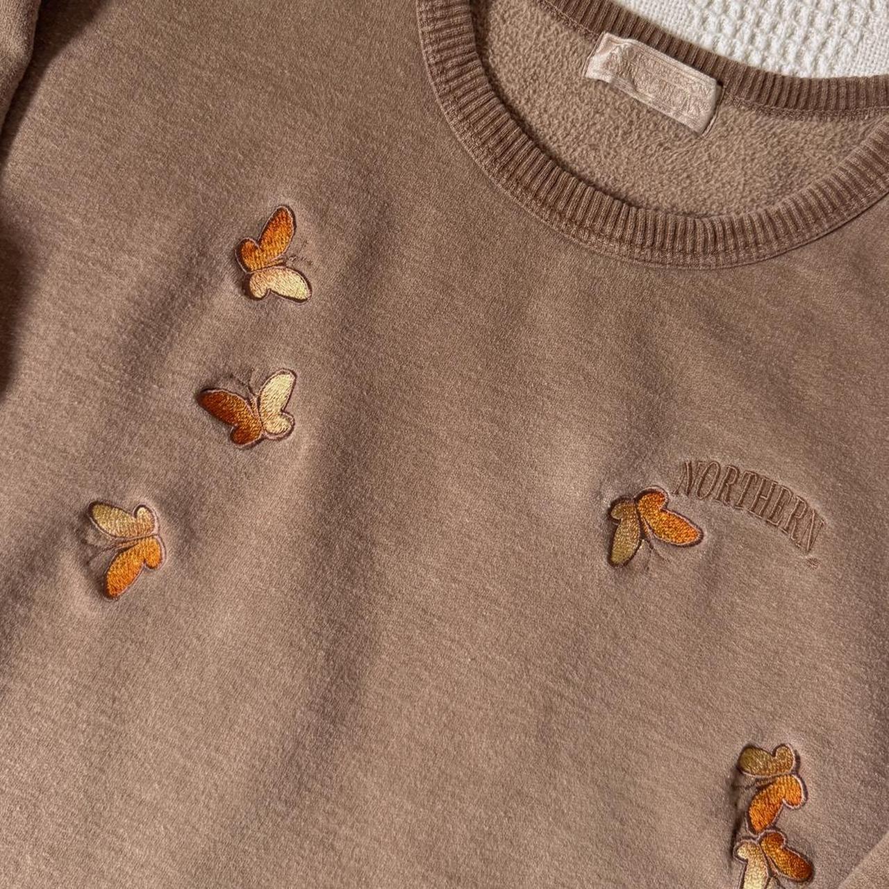 Cozy butterfly sweatshirt (XL)