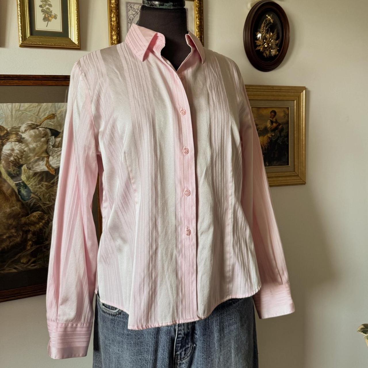 Soft pink button up (M)