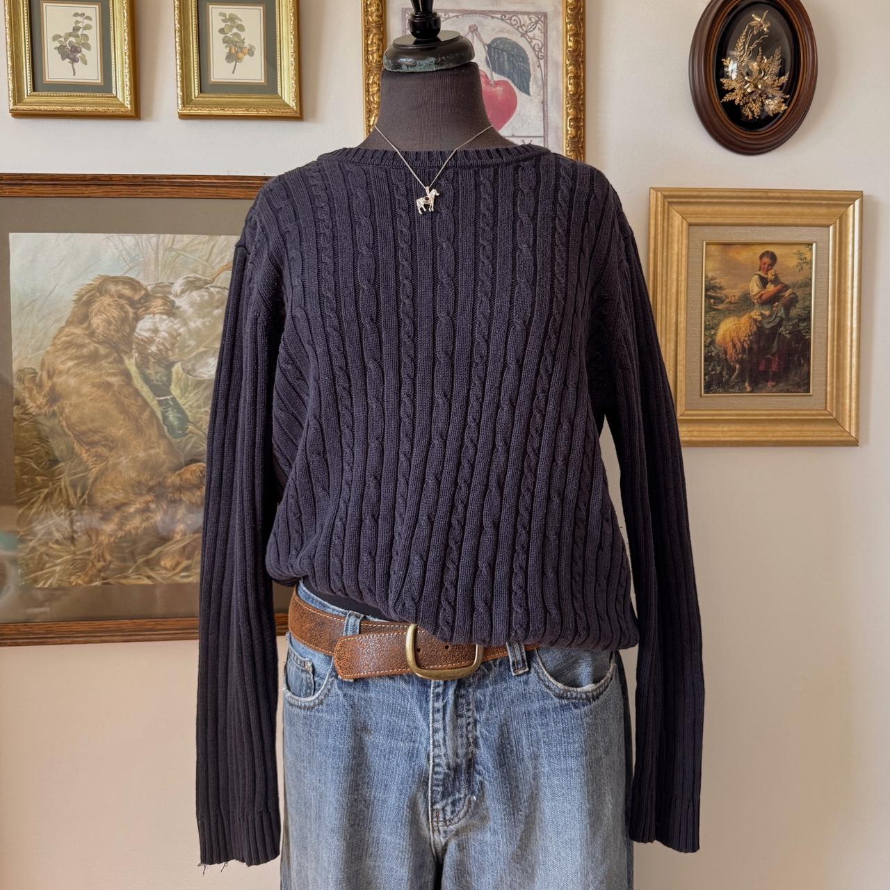 Navy blue cable knit sweater (L)