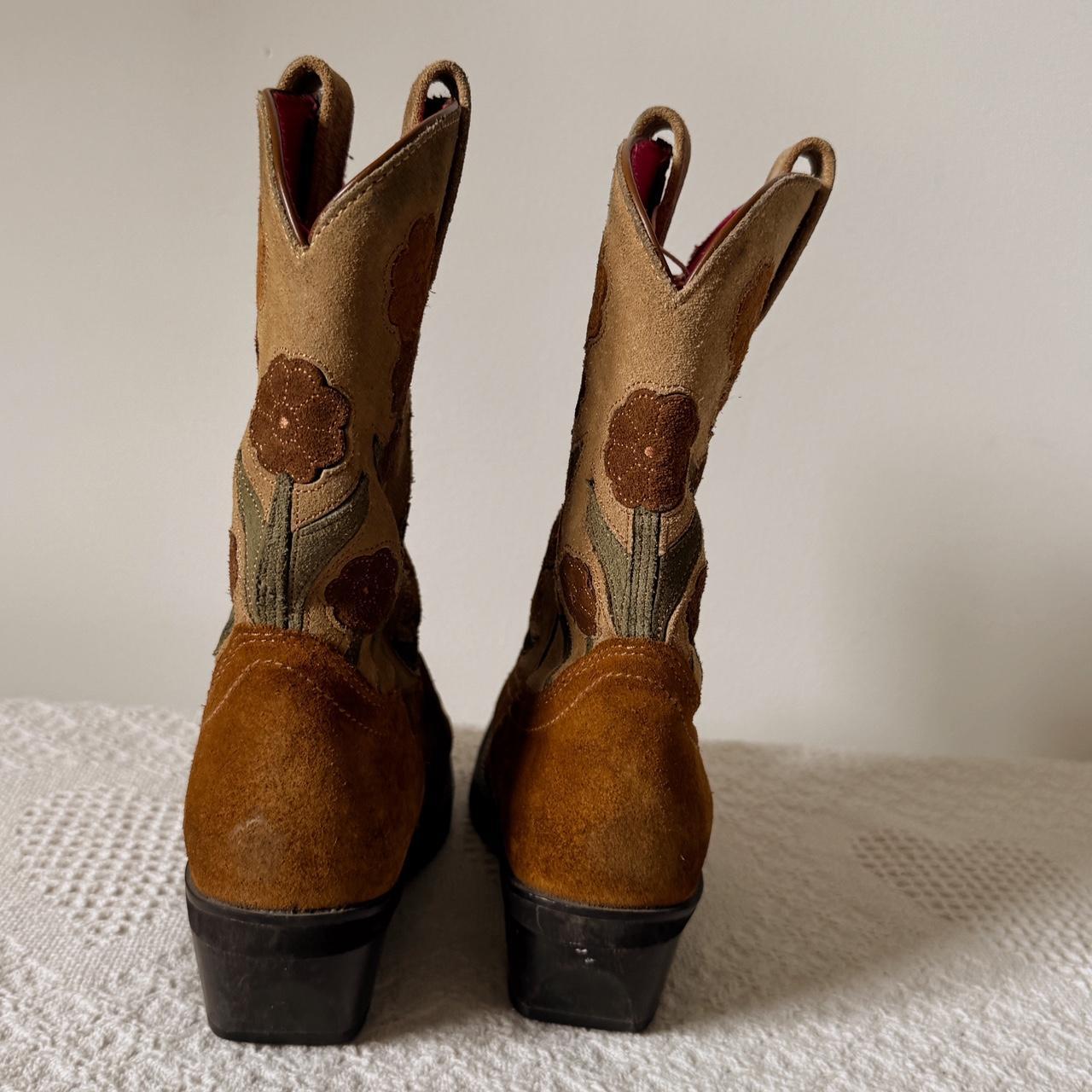 Suede floral cowgirl boots (8)