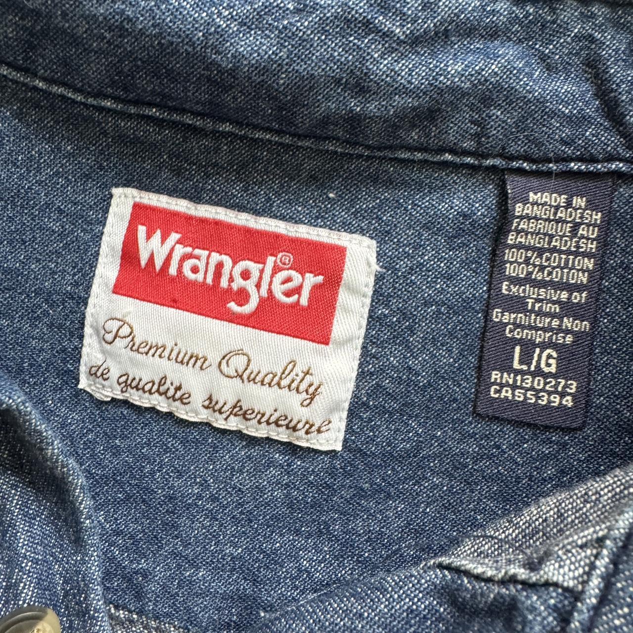 Wrangler blue denim button up shirt (L)