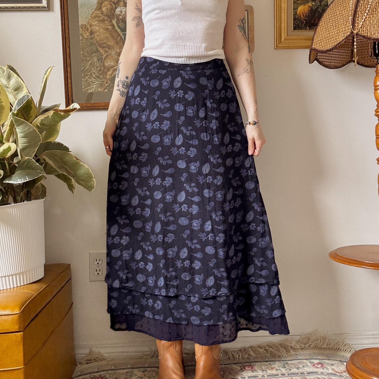 Vintage navy whimsical maxi skirt (L)