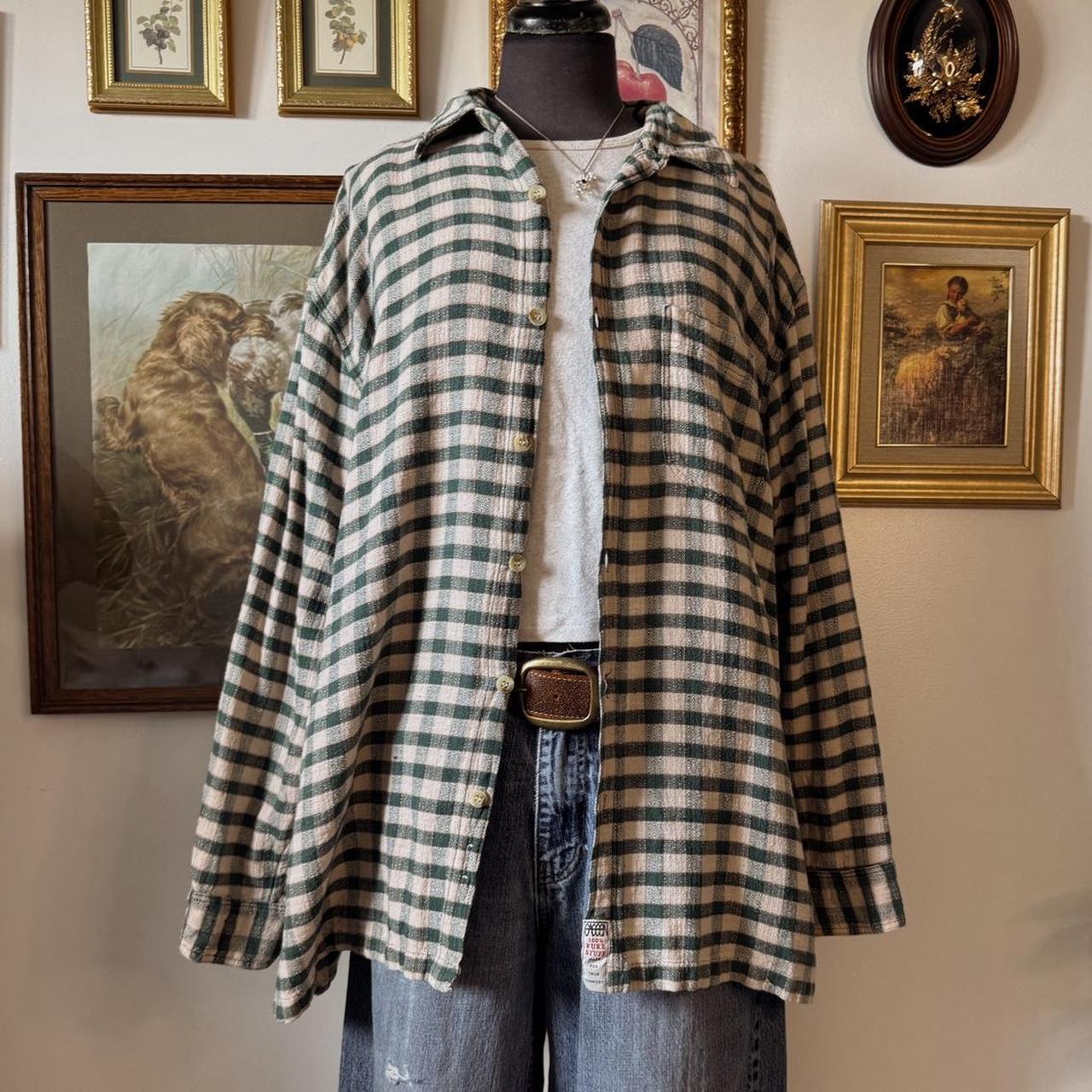 90s green flannel button up (XL)