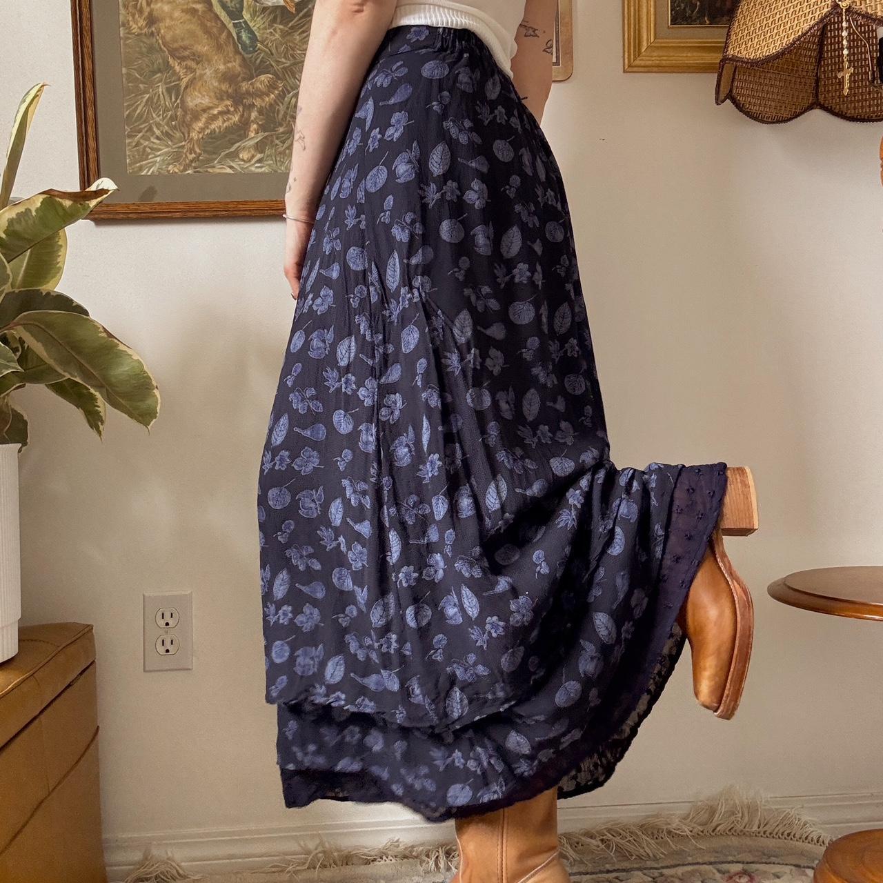 Vintage navy whimsical maxi skirt (L)