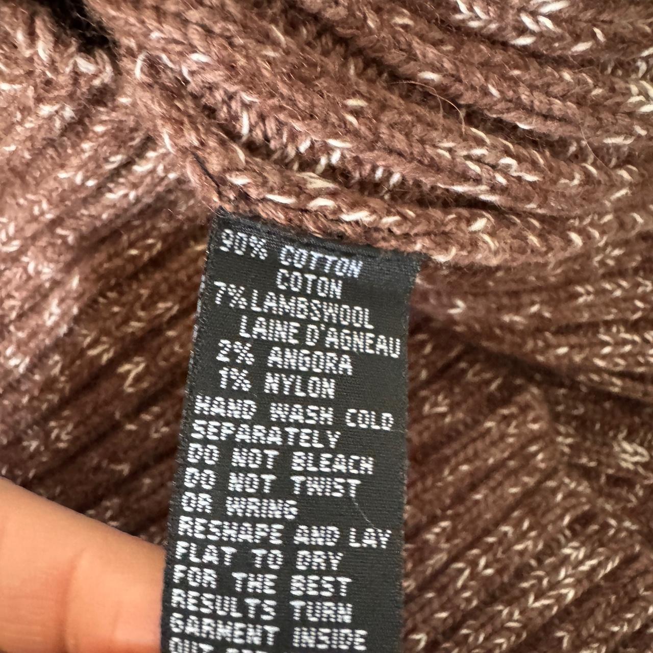 Y2K funnel neck sweater (M)
